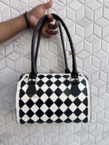 Última llegada: Bolso de cuero genuino hecho a mano, estilo gitano bohemio, con grabado artesanal, de cuero vacuno, elegante bolso de hombro estilo western para mujer. - Product Image 3