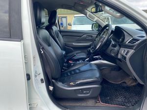 BUENA OFERTA 2017 L200 2.4DI-D WARRIOR - Product Image 2