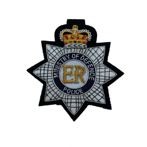 Écusson brodé main en fil de soie de haute qualité 1361 DIVING MEDICAL BADGE, emblème personnalisé, couleurs sur mesure, en toile à coudre - Product Image 3