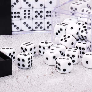 ชุดลูกเต๋าเรซินทำเงางามสีดำและสีขาวพร้อมการออกแบบที่เป็นเอกลักษณ์สำหรับโต๊ะจาก fwe - Product Image 5