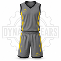Tenues de basketball 7V7 personnalisées, maillots et shorts sublimés OEM, respirants, séchage rapide, antibactériens, imperméables, en polyester, kits d'équipe