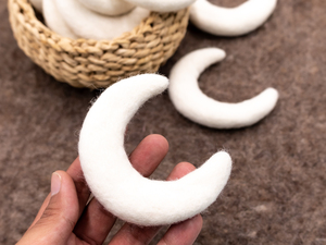 Guirnalda de Luna de Fieltro de Lana, Estilo Boho, Color Blanco, para Colgar en la Pared de la Habitación del Bebé: Comercio Justo Certificado y Hecho a Mano - Product Image 5