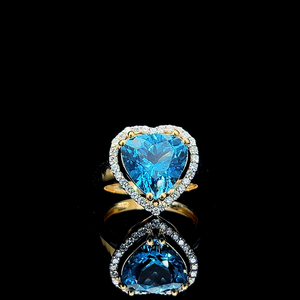 Bague élégante en forme de cœur avec halo de diamants cultivés en laboratoire certifiés IGI or/argent, accentuée de diamants étincelants, bande polie, luxe unisexe - Product Image 1