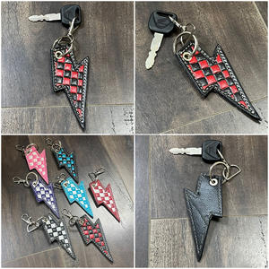 Nuevo Llavero de Cuero Vacuno con Diseño a Cuadros y Rayo, Hecho a Mano, con Patrón a Cuadros, Accesorio de Moda - Product Image 3