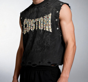Camiseta sin Mangas Personalizada para Hombre, Estilo Punk, Cuello Redondo, Logotipo Bordado, Diseño Frontal con Pedrería Premium - Product Image 3