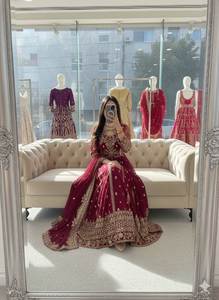 Traje Anarkali Moderno y Elegante de Ramdev Trading, con Bordado de Georgette Fox, Seda Cosmos de Secado Rápido, Ideal para Fiestas - Product Image 4