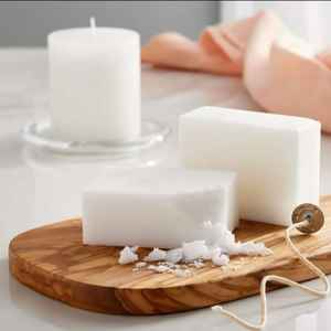 Ladrillos de Cera de Parafina Industrial Totalmente Refinada e Inodora para la Fabricación de Velas - Product Image 1