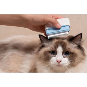 หวีกรูมมิ่งสำหรับเดินทางแบบ 2-in-1 ยี่ห้อ Zipocket ทำจากสแตนเลส พร้อมหวีสำหรับขนซับในสำหรับสัตว์เลี้ยง - Product Image 5