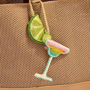 Colgante de Amazonita Natural con Forma de Corazón, Mini Dijes de Circonita Cúbica, Diseño con Cuentas, Moderno y Elegante, Chapado en Oro - Product Image 3