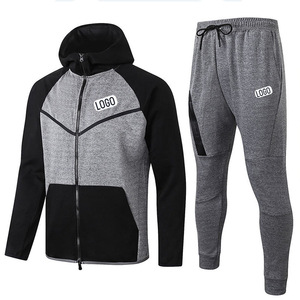 Survêtement à capuche pour homme, entièrement personnalisé, 100% coton, surdimensionné, pour le football, respirant, léger et confortable - Product Image 1