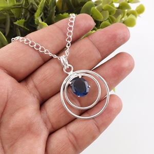 Colgante de Plata de Ley 925 Hecho a Mano con Topacio Azul de Corte Ovalado y Engaste de Latón, Joyería y Amuletos de Moda - Product Image 4