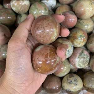 Sphère de cristal de jaspe rose naturel de qualité supérieure, pierre précieuse polie, boule de pierre de guérison au ton rose doux, diamètre 3 cm - Product Image 5