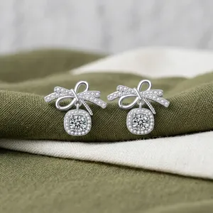Boucles d'oreilles en or blanc pour femmes, diamants ronds taille brillant, certifiés IGI, bijoux de fête classiques, nouveau design Ramdut Ear 0069 - Product Image 4