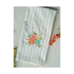 Serviette de toilette douce en velours corail uni brodée de motifs floraux pour le golf, la cuisine, les cheveux, les mains, l'hôtel, la plage, le bain, le visage, pour adultes et enfants, usage domestique, lot de 2 pièces - Product Image 2