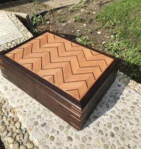 Caja de madera hecha a mano para almacenamiento y organización en el hogar - Product Image 1