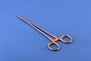 ที่จับเข็มสเตนเลสสตีล Mayo-Hegar ขนาด 18 ซม. พร้อมที่ใส่เข็ม TC อุปกรณ์ผ่าตัด ได้รับการรับรองมาตรฐาน CE สำหรับใช้ในโรงพยาบาล - Product Image 4