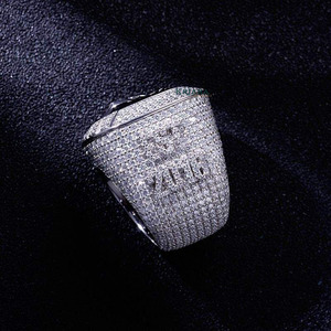 Bague pour homme en argent 925 plaqué or blanc avec diamant de laboratoire et motif tête de panthère noire, style hip-hop, à porter au quotidien - Product Image 3