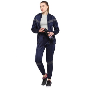 Ensemble de survêtement bleu marine à capuche pour femme, manches longues, couleur unie, style sportif, respirant, avec poches latérales, idéal pour l'automne - Product Image 1