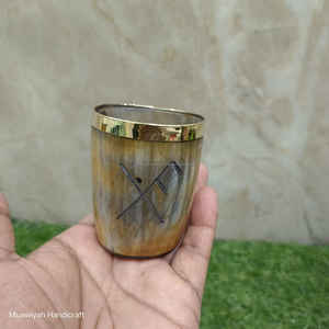 100% tasse en corne de boeuf de qualité naturelle avec anneau en laiton pour boire du thé eau café bière tasse Viking en finition naturelle écologique - Product Image 1
