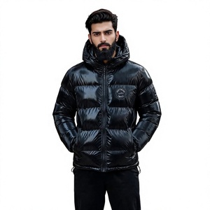Blouson matelassé noir à capuche pour homme, en polyester/coton, coupe-vent, imperméable, rembourré, décontracté, pour l'hiver, avec logo brodé - Product Image 1