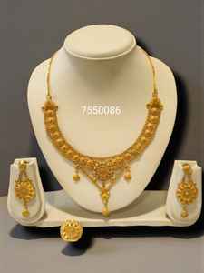 ชุดสร้อยคอและกำไลข้อมือทองเหลืองชุบทอง 6 กรัมสำหรับผู้หญิงจาก AWAIS HOUSE เหมาะสำหรับงานแต่งงาน งานหมั้น งานปาร์ตี้ สไตล์ฮิปฮอป ดีไซน์รูปอินฟินิตี้ - Product Image 4