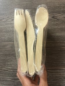 Ensemble de couverts jetables biodégradables en bois pour la restauration, les hôtels, la livraison à emporter et le camping - Product Image 2