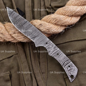 Cuchillo de caza y camping UA Supplies de grado industrial con hoja en bruto de acero de Damasco tipo Drop Point y mango de acero de Damasco - Product Image 2