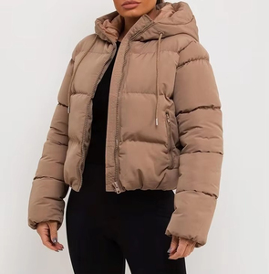 Veste matelassée en nylon pour femme, sur mesure, de haute qualité, imperméable, réversible, écologique, pour l'hiver - Product Image 4