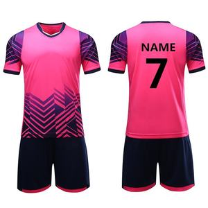 Uniforme de football pour hommes sur mesure en blanc et bleu, 100% polyester, qualité supérieure, best-seller, vêtements d'équipe en softshell. - Product Image 4