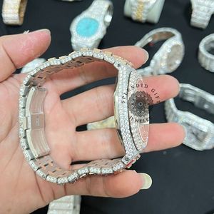 Splendide montre analogique à quartz pour homme avec strass, boîtier en cristal saphir, chronographe de luxe, mouvement ETA antique, 28 mm - Product Image 5