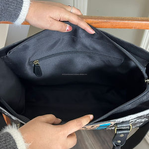 กระเป๋าโท้ทหนังแท้ลายตารางดอกไม้ ดีไซน์หรูหรา รุ่นใหม่ล่าสุด ปี 2025 สำหรับผู้หญิง - Product Image 6