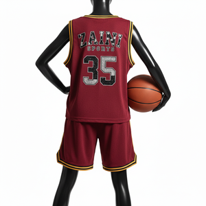 Ensemble short et maillot de basket-ball en mesh premium pour femme, polyester respirant 180 GSM, logo transfert thermique or bordeaux, ensembles pour femmes - Product Image 2