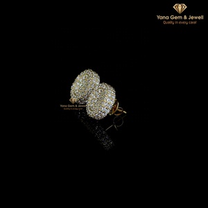 Boucles d'oreilles classiques à sertissage pavé, taille ronde, style cluster, pour usage quotidien, 4 TCW, or massif 14K, diamant de laboratoire CVD, couleur D-E-F, clarté VVS-VS - Product Image 2