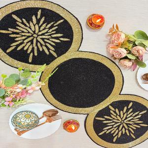 Ensemble de sets de table perlés faits main modernes, design festif, brodés de perles de rocaille, pour la décoration de table - Product Image 4