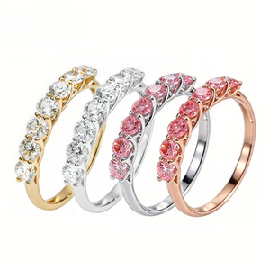 Bague unisexe classique en or plaqué rhodium avec diamant de laboratoire taille brillant ronde couleur E, fantaisie et intense, idéale pour la remise des diplômes ou comme alliance de mariage - Product Image 1