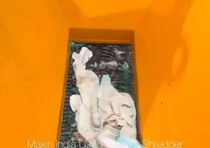 Déchiqueteuse de fil synthétique de qualité supérieure, à double arbre, semi-automatique, pour le recyclage textile, capacité de 3000 kg/h - Product Image 3