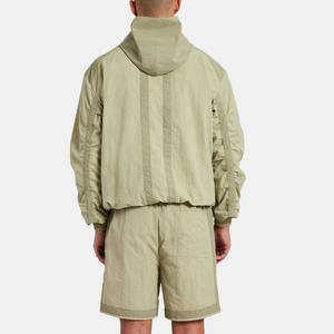 Ensemble survêtement coupe-vent en nylon personnalisé avec sweat à capuche zippé et short, ensemble court coupe-vent uni pour homme, collection 2025 - Product Image 6