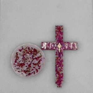Croix carrée en résine ILAHI, motif folklorique découpé, design simple, bords lisses, couleurs vibrantes, haute qualité, Uttar - Product Image 1