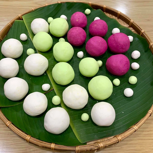 Bolas de Arroz Glutinoso Dulce IQF Premium, Cubiertas de Coco y Masticables, Postre Congelado, Suministro al por Mayor ANGLE - Product Image 1