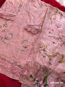 Algodón Cambric de Alta Calidad con Bordado Intenso, Traje Semi-Cosido, Plazzo y Dupatta con Estampado a Cuadros, Exportador Indio - Product Image 5
