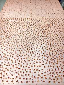 Nouveau style dentelle française 3D blanche motif floral fantaisie tissu en tulle de mariée fait main avec strass 5 yards de luxe - Product Image 2