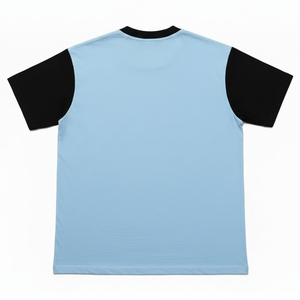 เสื้อยืดแขนสั้นคอกลมผู้ชาย สีฟ้าอ่อนดำ ตัดต่อสี ดีไซน์เรียบง่าย ทรงปกติ - Product Image 1