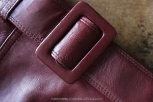 Jupes en cuir d'agneau véritable pour femmes avec technique de broderie, respirantes et taille naturelle - Product Image 2