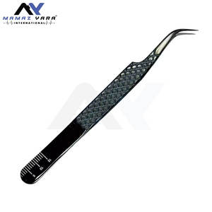 Lot de 4 pinces à cils noires en acier inoxydable durable, pinces à extensions de cils CNC à pointe en fibre - Product Image 4