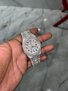 Montre en diamant moissanite pour homme, montre-bracelet à quartz simple et luxueuse pour un usage quotidien et pour offrir en cadeau, montre en diamant moissanite de luxe pour homme - Product Image 4