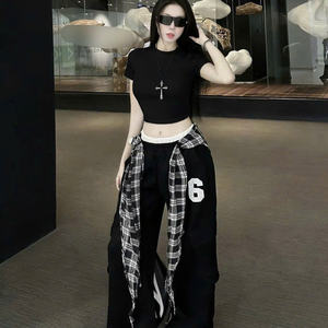 Conjunto de dos piezas largo para verano, ropa deportiva para mujer, moda natural, lavable, embalaje personalizado del fabricante de Vietnam - Product Image 6