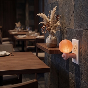 Lámpara de cristal de sal del Himalaya natural con enchufe, luz nocturna para dormitorio, mesita de noche y decoración de interiores. - Product Image 4