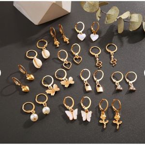Set di 12 Paia di Orecchini alla Moda per Donna, con Farfalle, Funghi, Chiusure a Lucchetto, Perle Finte e Cuori, Regalo per Donne - Product Image 3