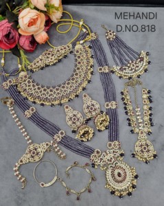 Luxury Dulhan Jewelry <b>Set</b> Antique Gold Plated Finish Cubic Zirconia & Pearl Multi Piece Bridal <b>Jewellery</b> <b>Set</b> <b>For</b> Women Wholesale - Product Image 5