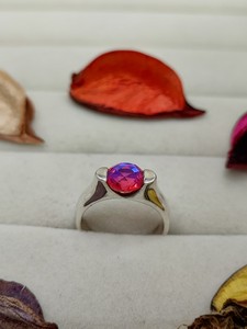 Bague en quartz arc-en-ciel des Caraïbes, bijou en cristal coloré, cadeau de mode élégant et unique pour femmes et filles - Product Image 2